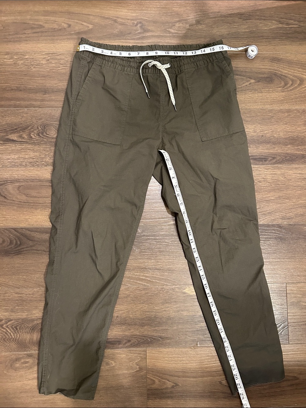 Vuori Ripstop Pants Women’s size Medium Brown/Olive Drawstring excellent & comfy - Picture 6 of 6